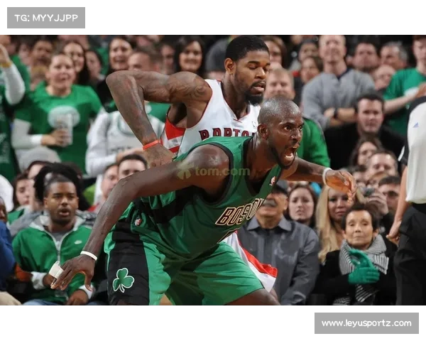 凯文·加内特加盟凯尔特人开启三巨头时代的历史转折与辉煌之路